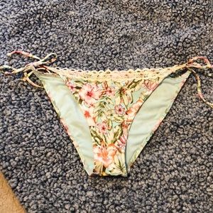 High-Cut Floral Bikini Bottom